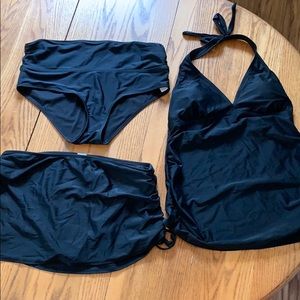 Old Navy Maternity Swimsuit with 2 bottoms